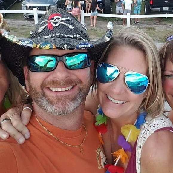 About posher - Picture 2 of 7